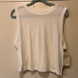 NWT White Sleeveless Cropped Women's Top